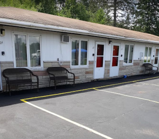 Northwoods Motel - From Web Listing (newer photo)